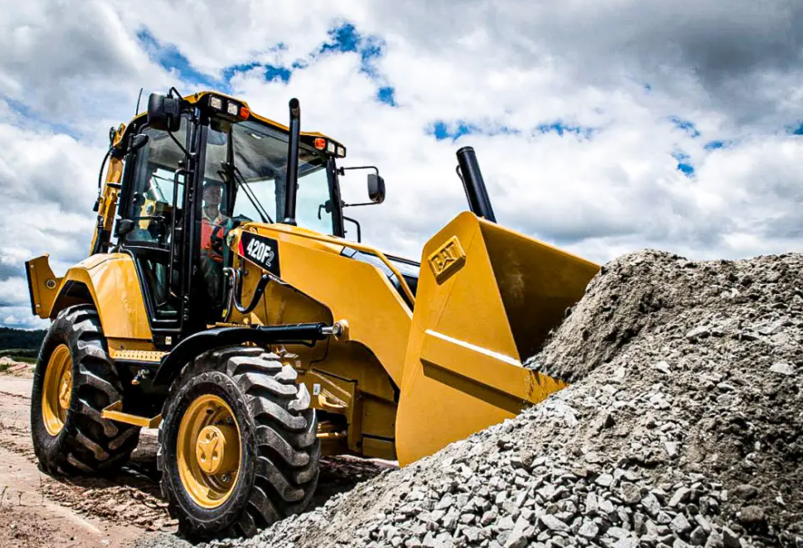 Carregadeira-trabalhando-em-obra.png